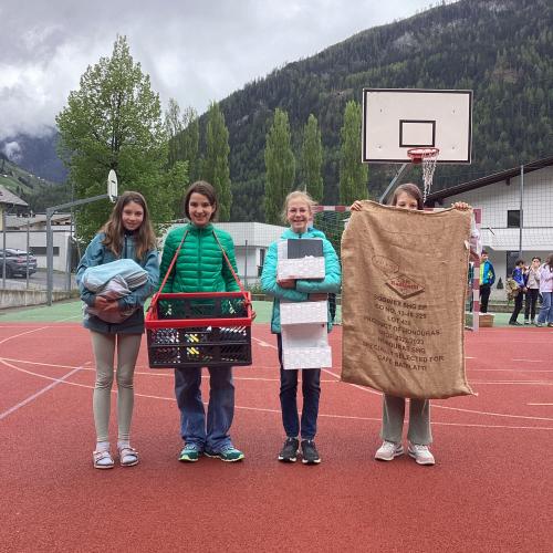 Tag der alternativen Schultasche